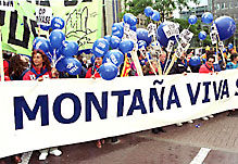 "Este PHN, que adem�s es manifiestamente inviable desde el punto de vista econ�mico, apuesta por un modelo de desarrollo que favorece unas zonas en detrimento de otras menos desarrolladas."