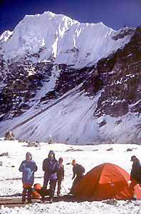 El Ao Internacional de las Montaas es una oportunidad nica para reforzar la importancia de las cumbres en la vida del hombre.