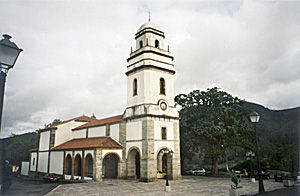 Iglesia de San Martín de Luiña