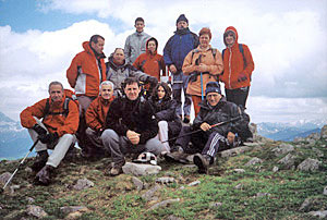 Miembros de la Asociación practicando el montañismo