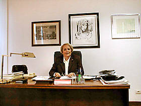 M� DEL CARMEN COLMEIRO