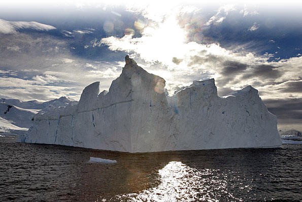 Turismo masivo, Antártida en peligro