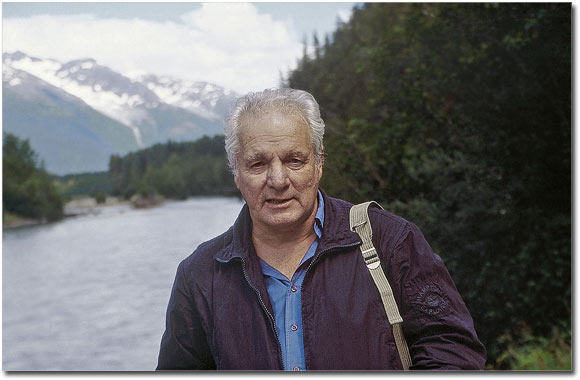 Alaska literaria. Javier Reverte, periodista y escritor