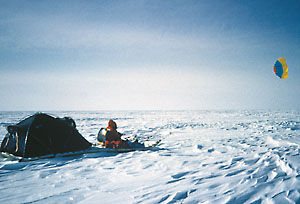 Ramn Larramendi en el catamarn polar.