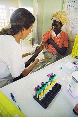 "Las farmacuticas dedican menos del 10% de su presupuesto de investigacin para enfermedades que afectan a pases en desarrollo"