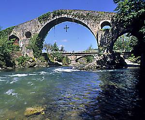 Puente romano de Cangas de Ons.