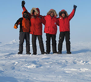 Jordi Canal-Soler con sus compañeros de expedición